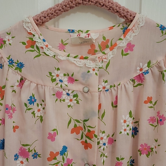 Smartime Pink Floral Lightweight Robe!!! - Picture 6 of 9